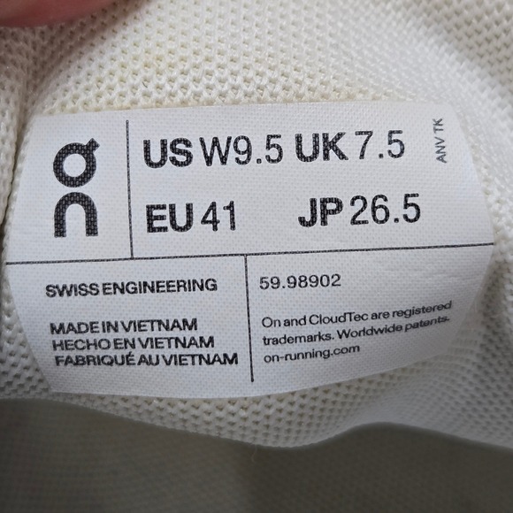 On Cloud 5 Womens Running Shoes White Size 9.5 Style 59.98902 Comfort Cushioned - Picture 7 of 8